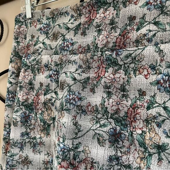 LulaRoe Cassie Floral Gray Pencil Skirt NWT Size M - Picture 5 of 11